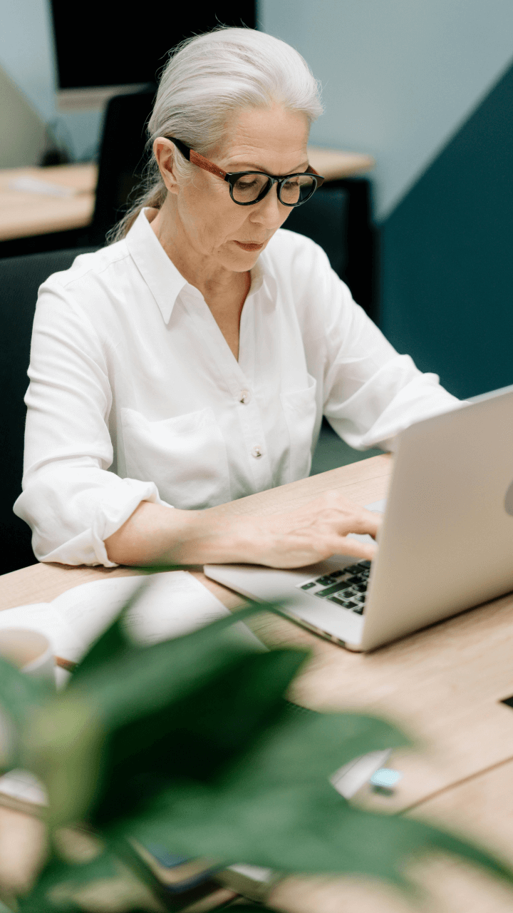 How to create a personal brand while working a 9-5